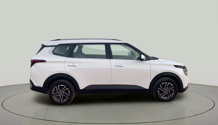 2022 KIA CARENS PRESTIGE PLUS 1.4 PETROL 7 STR, Petrol, Manual, 13,392 km, Right Side View