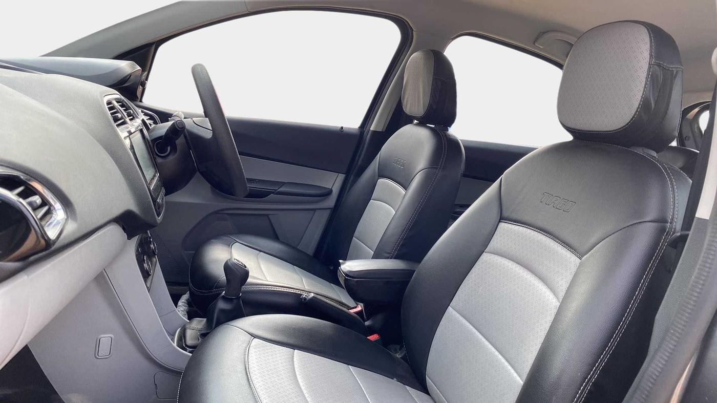 2020 Tata Tiago XZ PLUS PETROL, Petrol, Manual, 23,804 km, Right Side Front Door Cabin