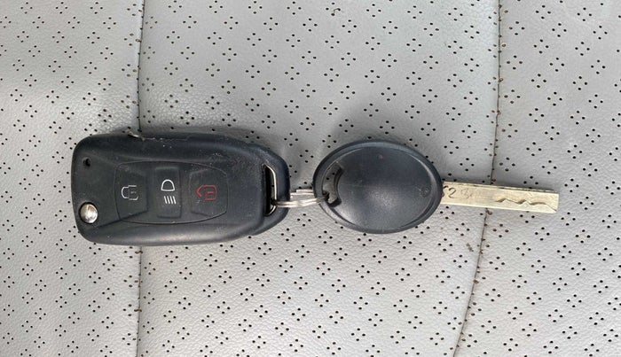 2020 Tata Tiago XZ PLUS PETROL, Petrol, Manual, 23,804 km, Key Close Up
