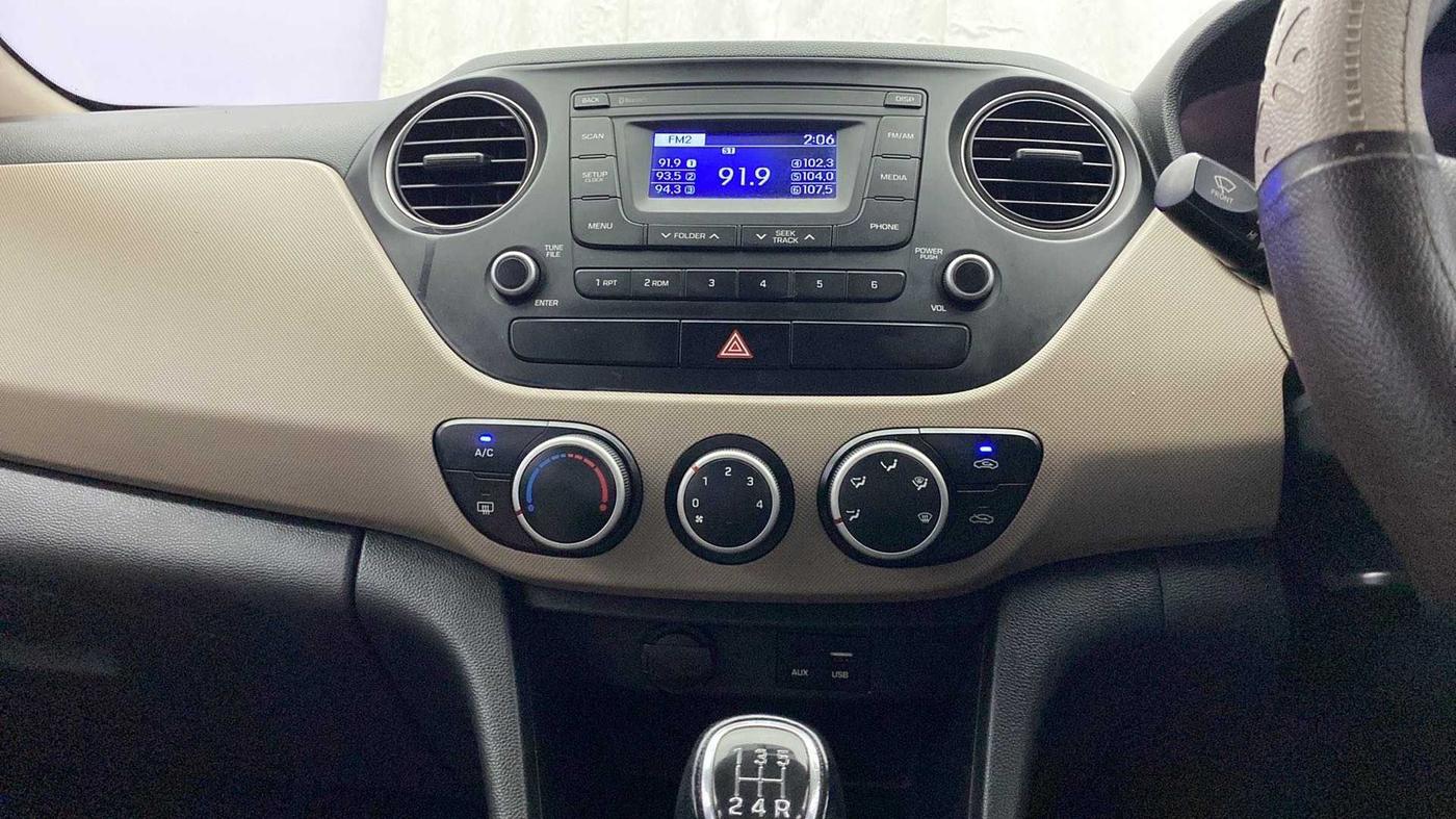 2016 Hyundai Grand i10 SPORTZ 1.2 KAPPA VTVT, Petrol, Manual, 90,781 km, Air Conditioner