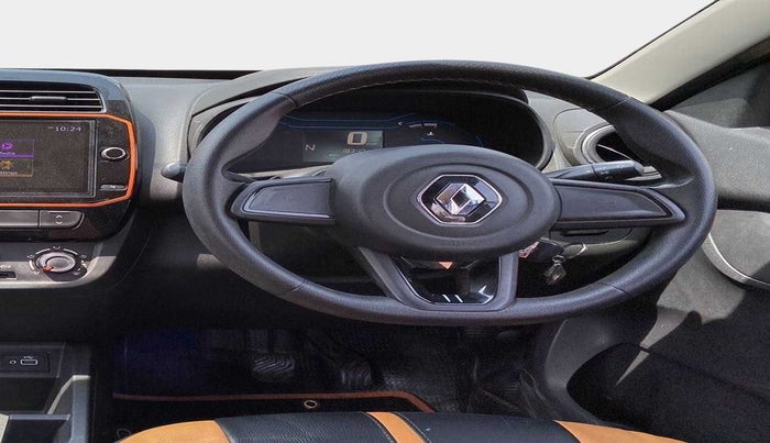 2020 Renault Kwid CLIMBER 1.0 AMT (O), Petrol, Automatic, 18,490 km, Steering Wheel Close Up
