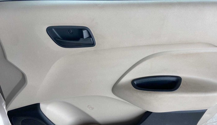 2020 Hyundai NEW SANTRO SPORTZ MT, Petrol, Manual, 17,407 km, Driver Side Door Panels Control