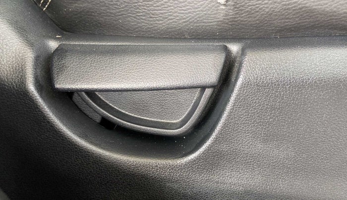 2020 Hyundai NEW SANTRO SPORTZ MT, Petrol, Manual, 17,407 km, Driver Side Adjustment Panel