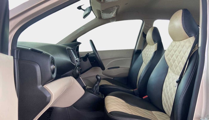 2020 Hyundai NEW SANTRO SPORTZ MT, Petrol, Manual, 17,407 km, Right Side Front Door Cabin