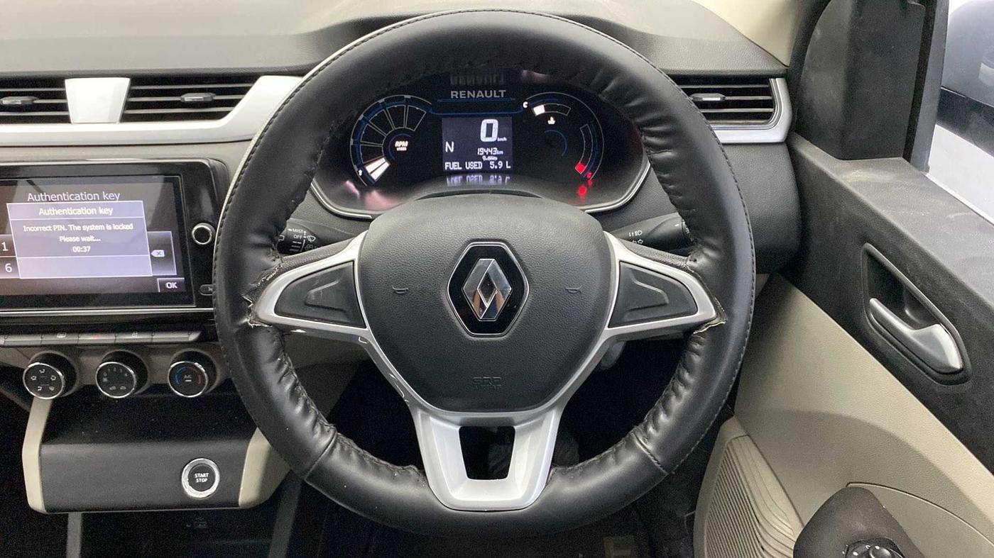 2020 Renault TRIBER RXZ AMT, Petrol, Automatic, 19,391 km, Steering Wheel Close Up