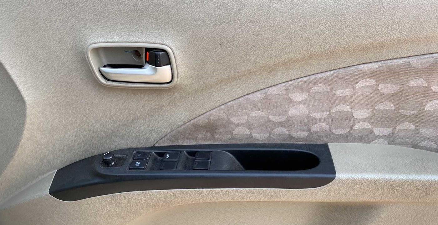 2016 Maruti Celerio ZXI, Petrol, Manual, 46,246 km, Driver Side Door Panels Control