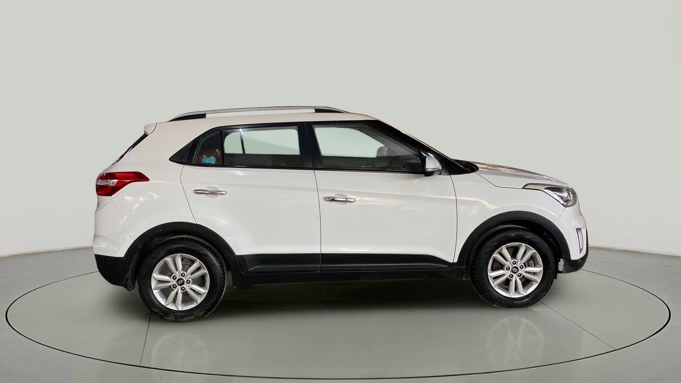 2016 Hyundai Creta SX PLUS 1.6 PETROL, CNG, Manual, 84,488 km, Right Side View