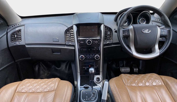 2020 Mahindra XUV500 W11 AT, Diesel, Automatic, 59,594 km, Dashboard
