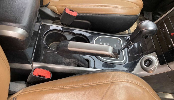 2020 Mahindra XUV500 W11 AT, Diesel, Automatic, 59,594 km, Gear Lever