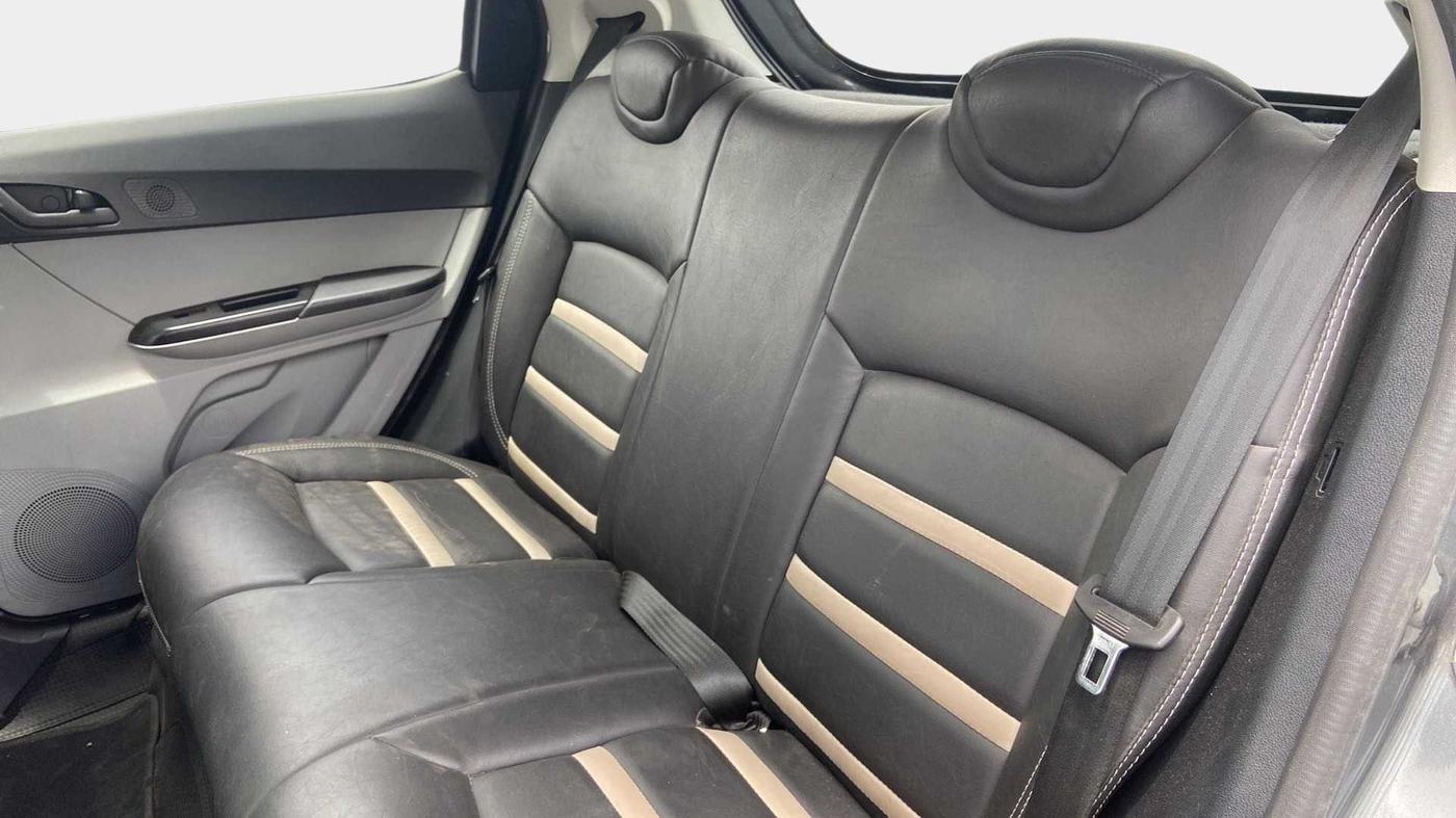 2022 Tata Tiago XT PETROL, Petrol, Manual, 37,785 km, Right Side Rear Door Cabin