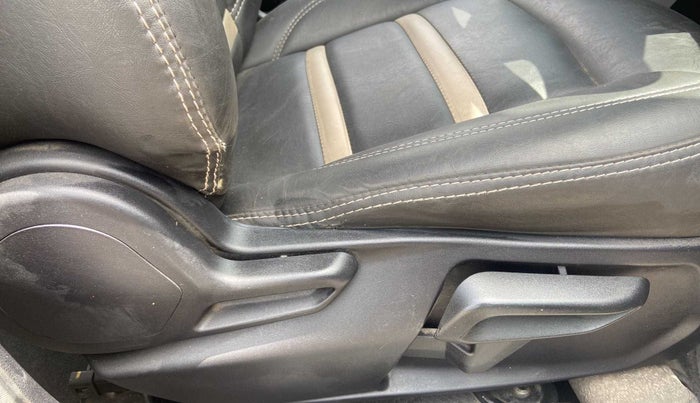 2022 Tata Tiago XT PETROL, Petrol, Manual, 37,785 km, Driver Side Adjustment Panel