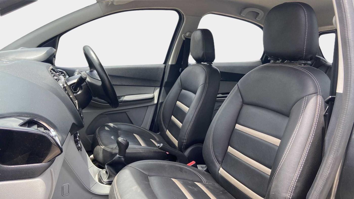 2022 Tata Tiago XT PETROL, Petrol, Manual, 37,785 km, Right Side Front Door Cabin