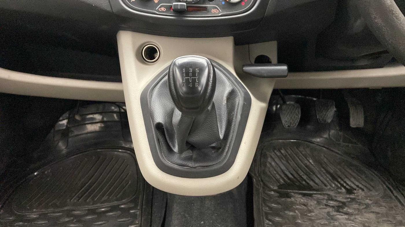 2018 Datsun Go Plus T (O), CNG, Manual, 23,412 km, Gear Lever