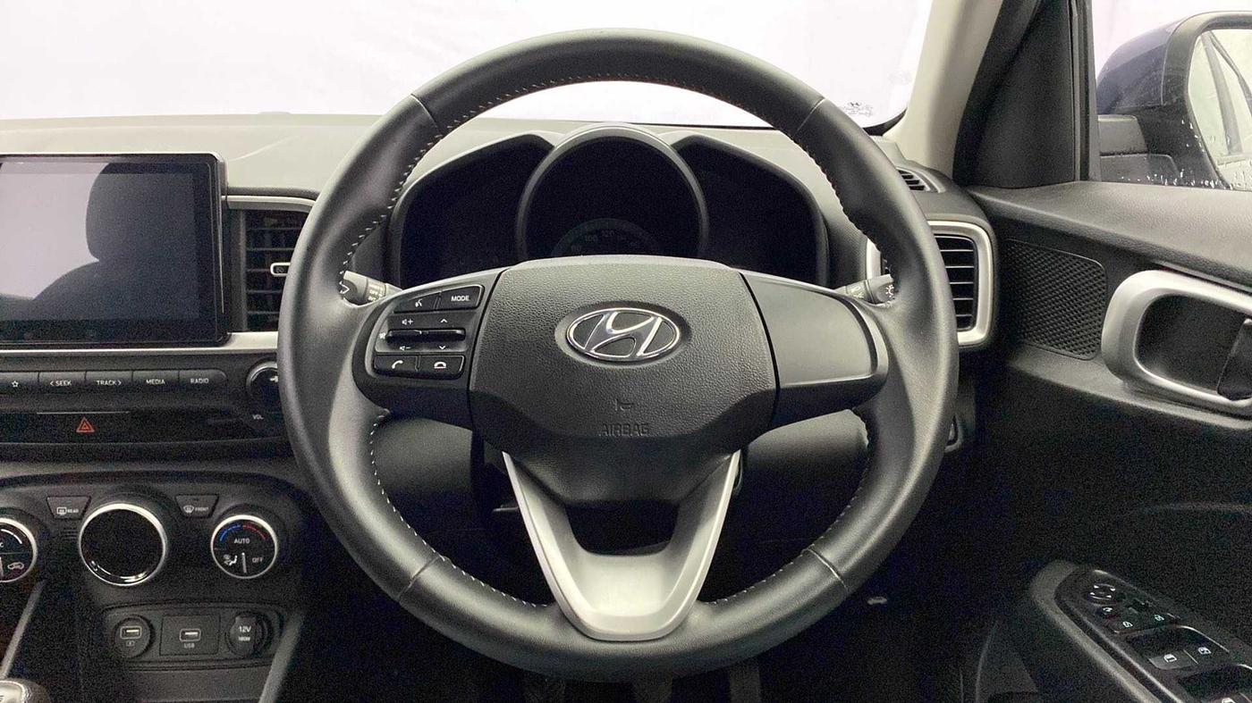 2021 Hyundai VENUE S+ 1.2, Petrol, Manual, 22,367 km, Steering Wheel Close Up