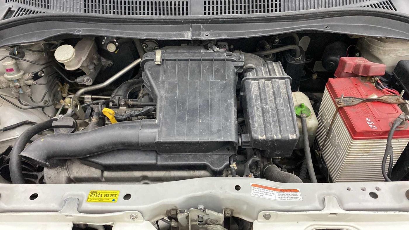 2011 Maruti Swift Dzire LXI, Petrol, Manual, 57,028 km, Open Bonet