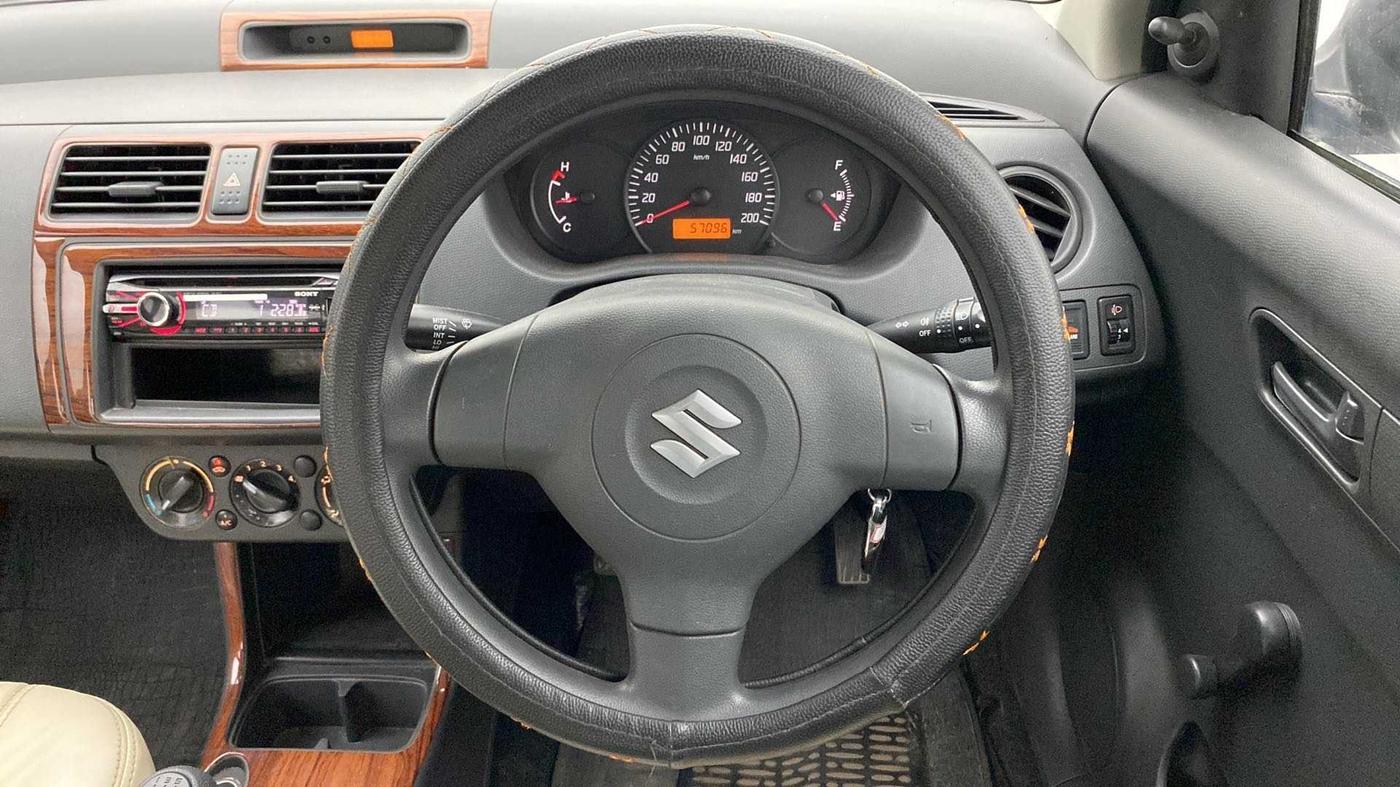 2011 Maruti Swift Dzire LXI, Petrol, Manual, 57,028 km, Steering Wheel Close Up