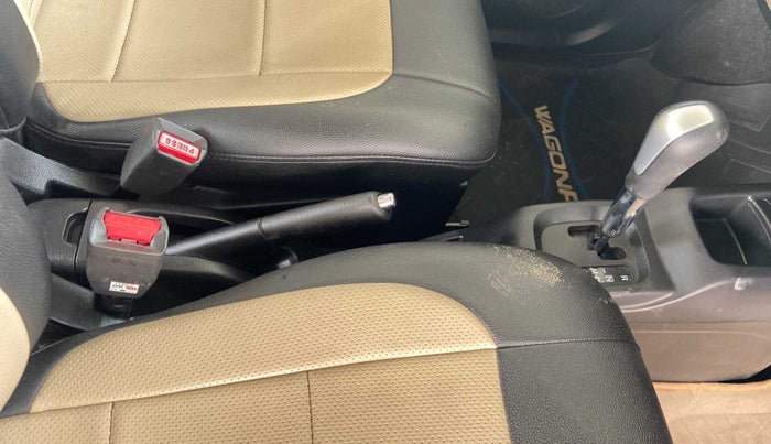 2017 Maruti Wagon R 1.0 VXI (O) AMT, Petrol, Automatic, 35,008 km, Gear Lever