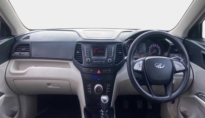 2022 Mahindra XUV300 W6 1.2 PETROL, Petrol, Manual, 14,549 km, Dashboard