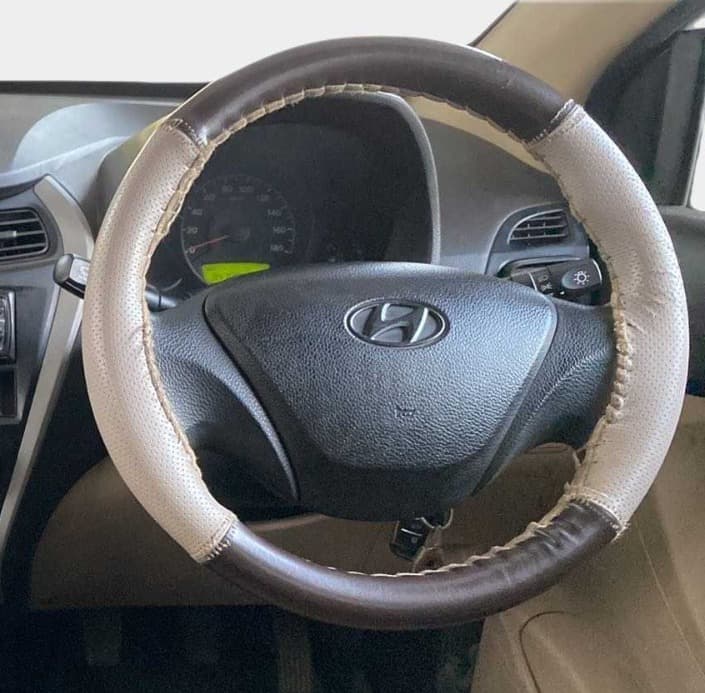 2016 Hyundai Eon ERA +, CNG, Manual, 94,687 km, Steering Wheel Close Up