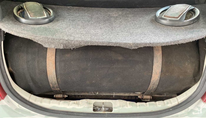 2016 Hyundai Eon ERA +, CNG, Manual, 94,687 km, Boot Inside