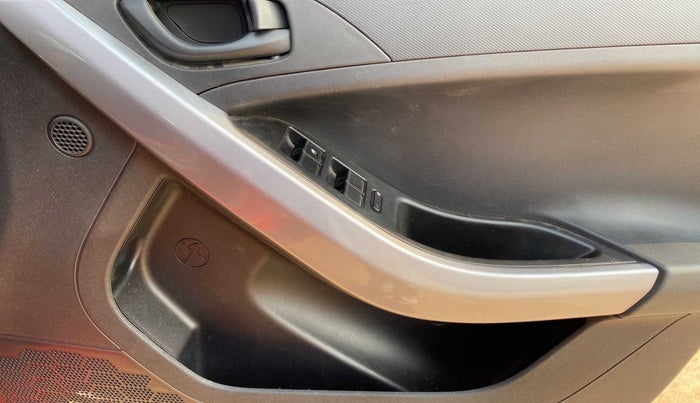 2023 Tata NEXON XM PETROL, Petrol, Manual, 16,129 km, Driver Side Door Panels Control