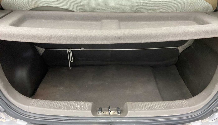 2011 Hyundai i10 MAGNA 1.2, Petrol, Manual, 55,482 km, Boot Inside