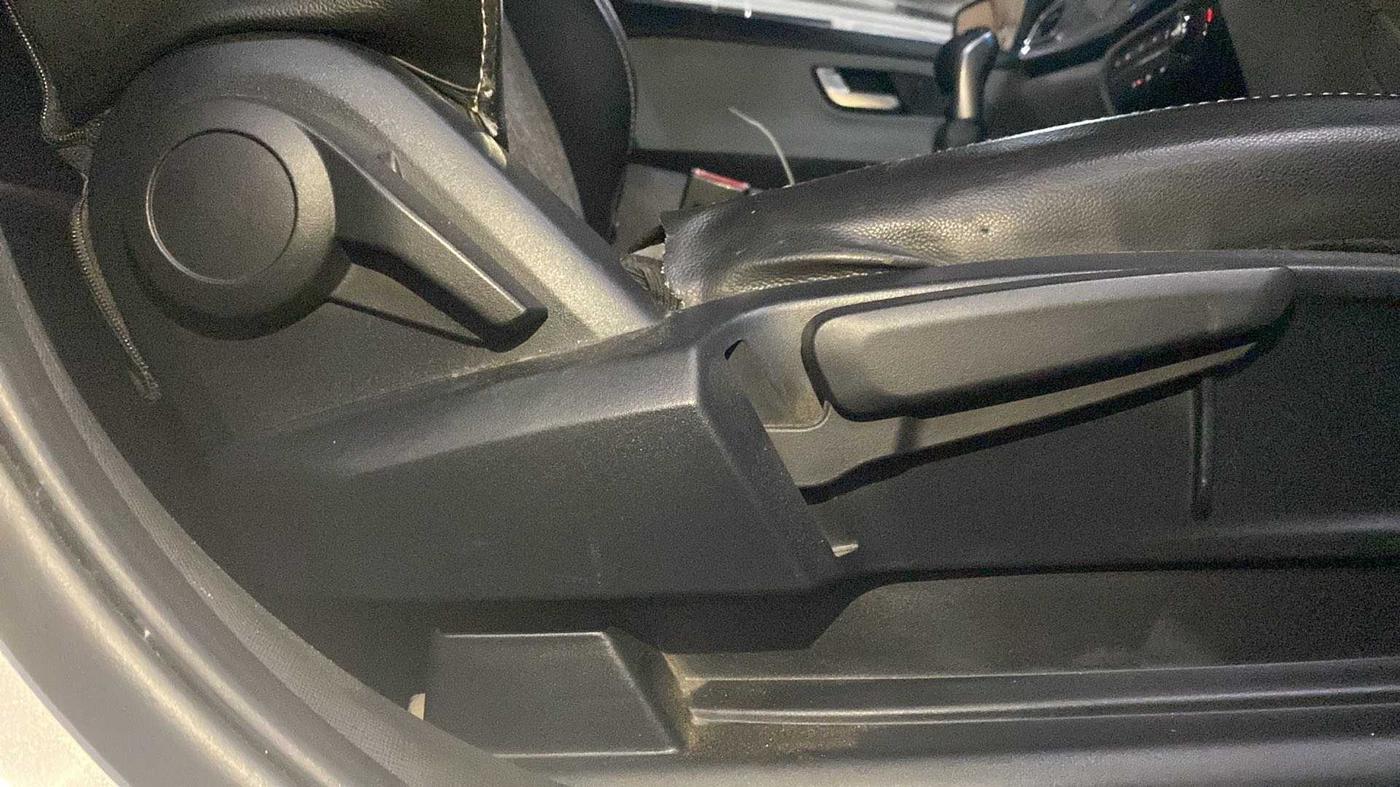 2020 Tata ALTROZ XZ PETROL, Petrol, Manual, 33,273 km, Driver Side Adjustment Panel