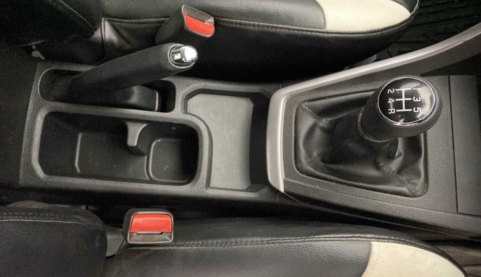 2023 Maruti BREZZA ZXI SMART HYBRID , Petrol, Manual, 18,693 km, Gear Lever