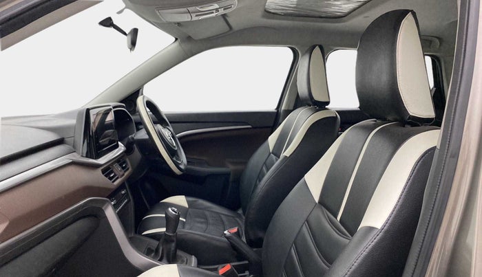 2023 Maruti BREZZA ZXI SMART HYBRID , Petrol, Manual, 18,693 km, Right Side Front Door Cabin