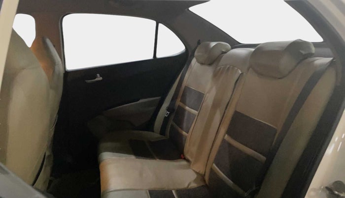 2015 Hyundai Xcent S 1.2, Petrol, Manual, 89,031 km, Right Side Rear Door Cabin