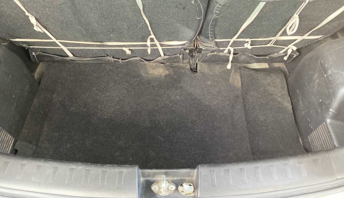 2016 Maruti Swift VXI, Petrol, Manual, 53,587 km, Boot Inside
