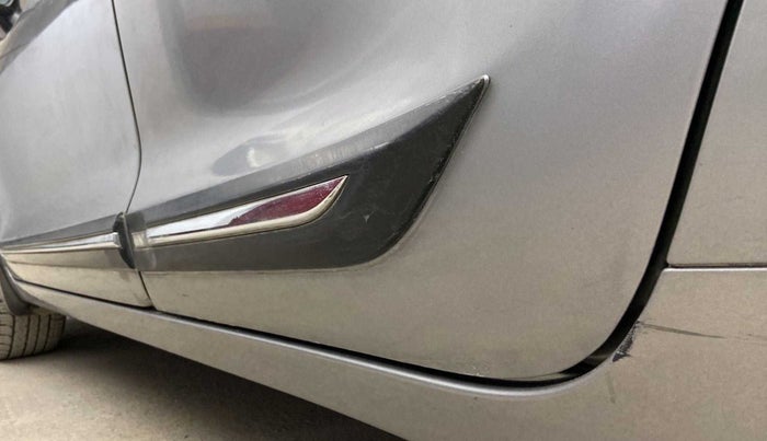 2017 Maruti Baleno ZETA PETROL 1.2, Petrol, Manual, 83,745 km, Left running board - Minor scratches