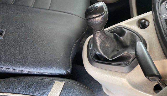 2016 Datsun Go Plus T (O), Petrol, Manual, 59,547 km, Gear Lever