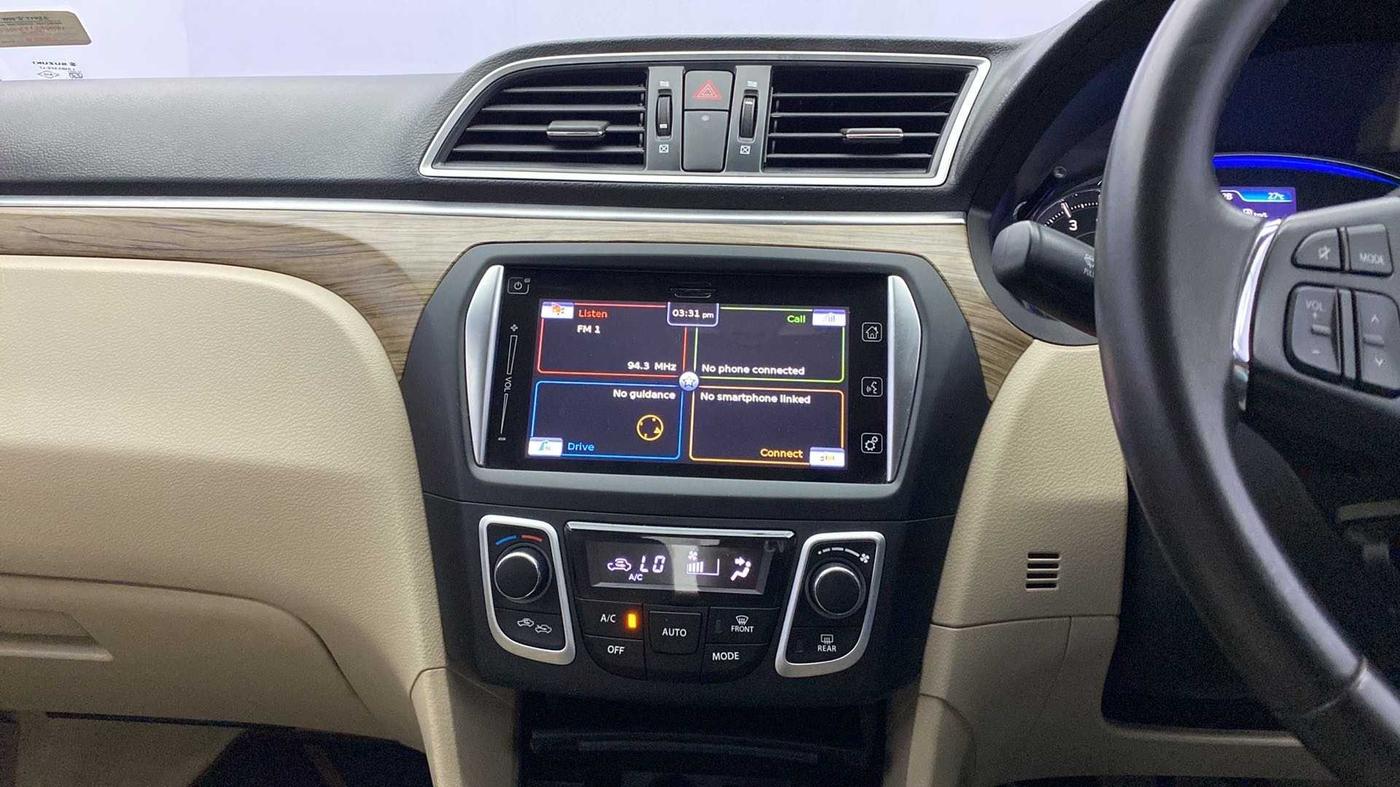 2018 Maruti Ciaz ALPHA 1.5 SHVS PETROL, Petrol, Manual, 25,397 km, Air Conditioner
