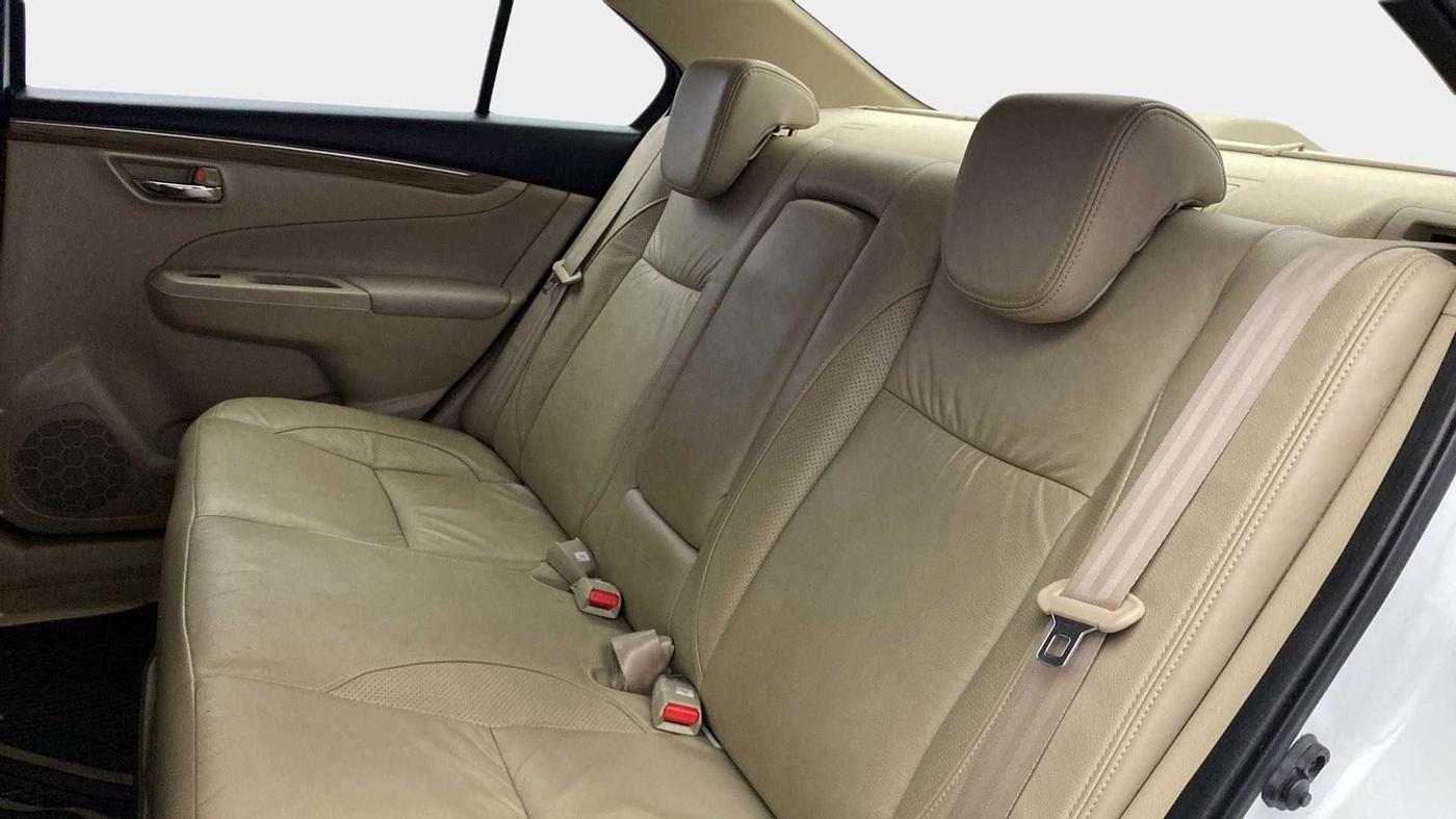 2018 Maruti Ciaz ALPHA 1.5 SHVS PETROL, Petrol, Manual, 25,397 km, Right Side Rear Door Cabin