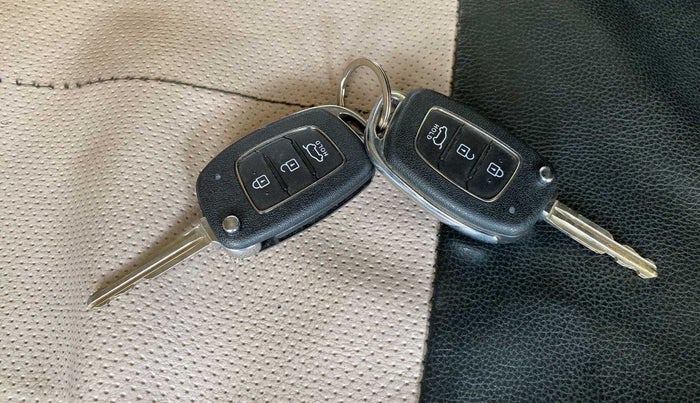 2015 Hyundai Elite i20 SPORTZ 1.2, Petrol, Manual, 50,235 km, Key Close Up