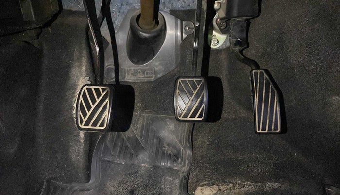 2020 Maruti New Wagon-R LXI CNG 1.0, CNG, Manual, 54,368 km, Pedals