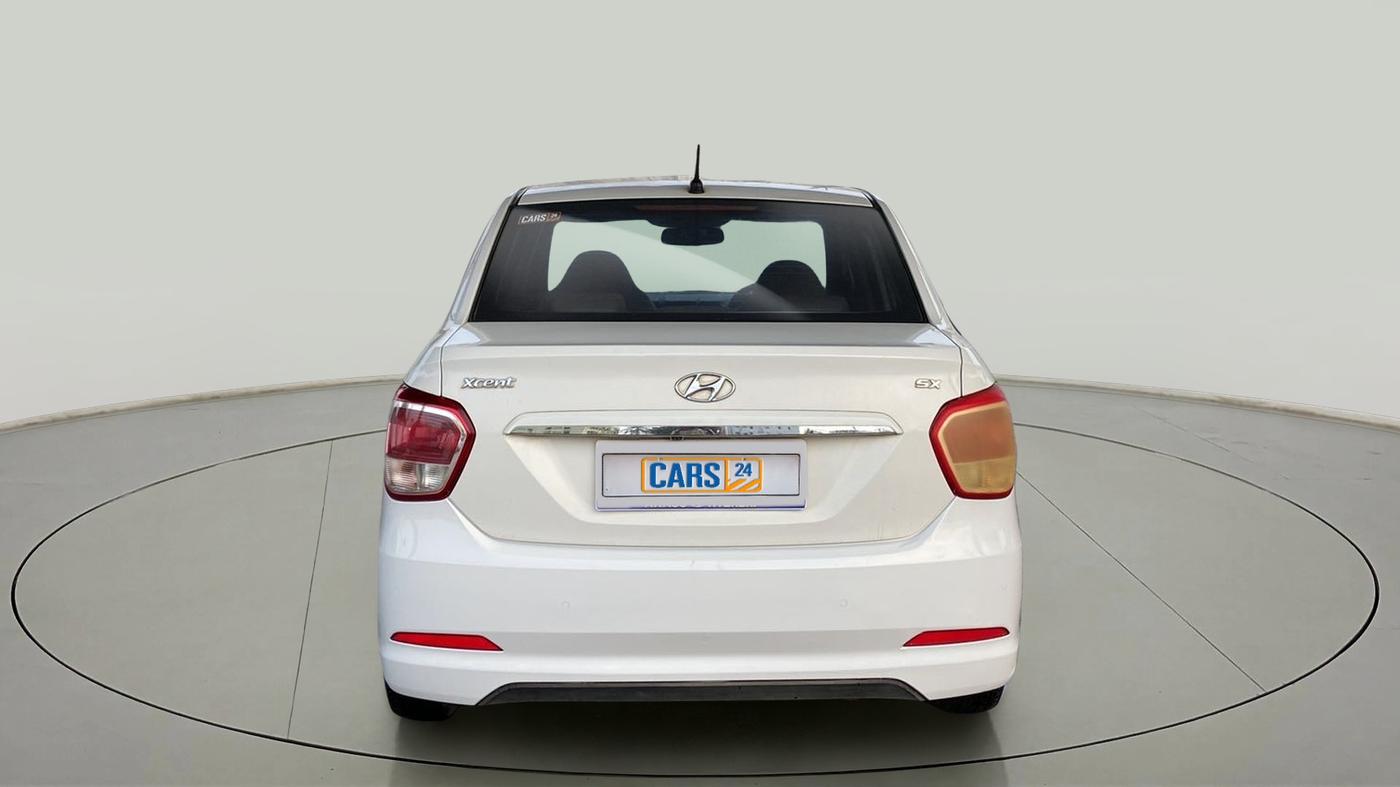 2016 Hyundai Xcent SX 1.2, Petrol, Manual, 1,10,181 km, Back/Rear