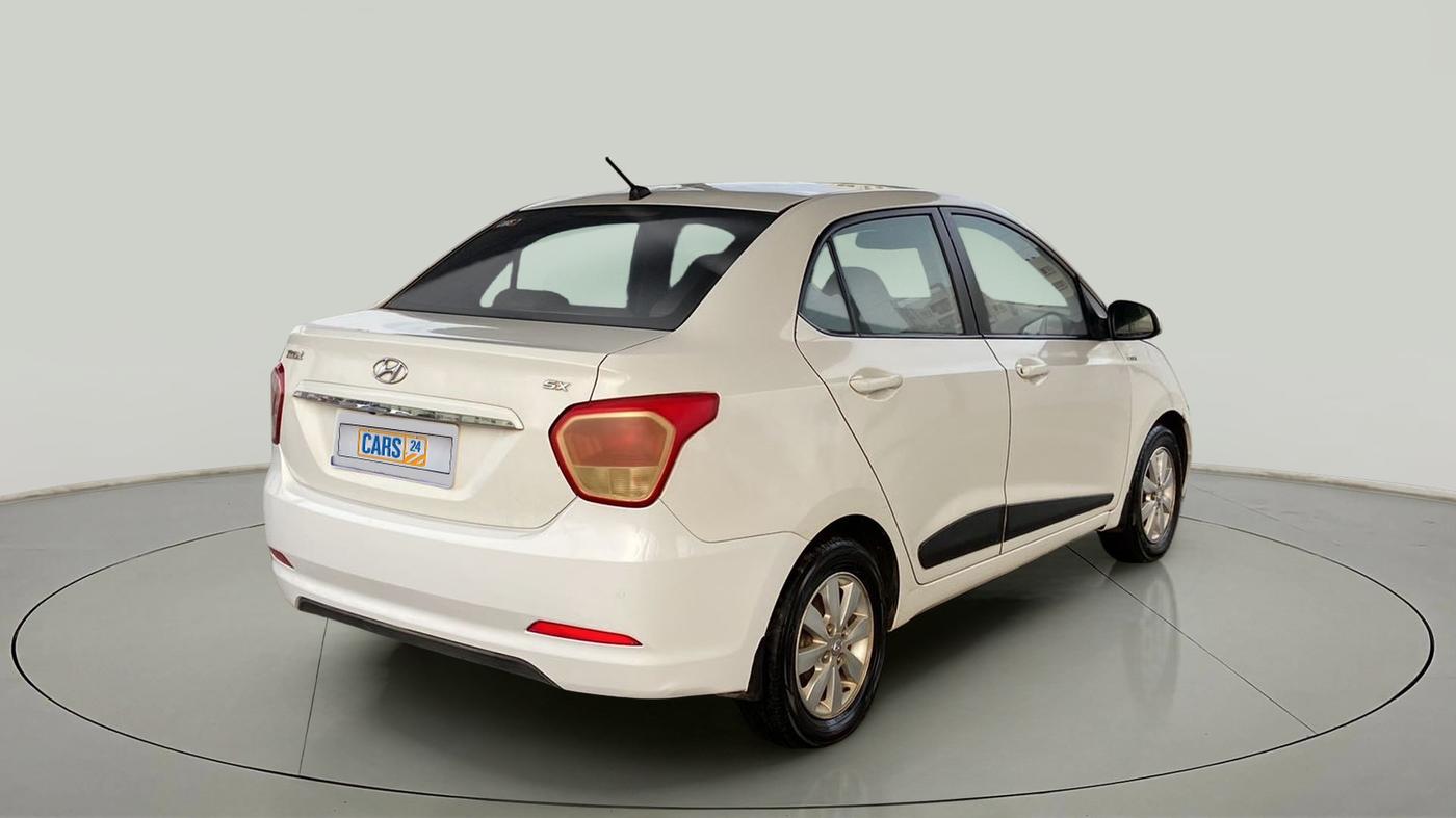 2016 Hyundai Xcent SX 1.2, Petrol, Manual, 1,10,181 km, Right Back Diagonal