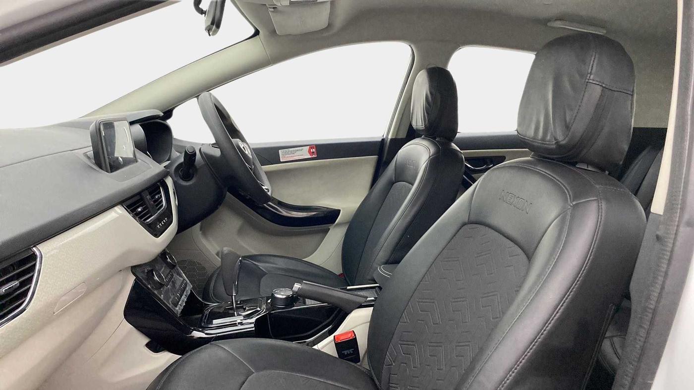 2023 Tata NEXON XZA PLUS PETROL, Petrol, Automatic, 13,154 km, Right Side Front Door Cabin