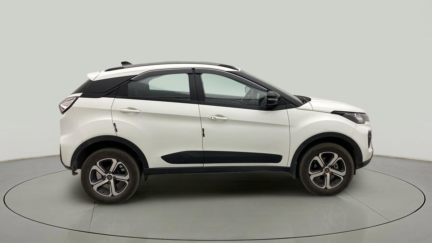 2023 Tata NEXON XZA PLUS PETROL, Petrol, Automatic, 13,154 km, Right Side View