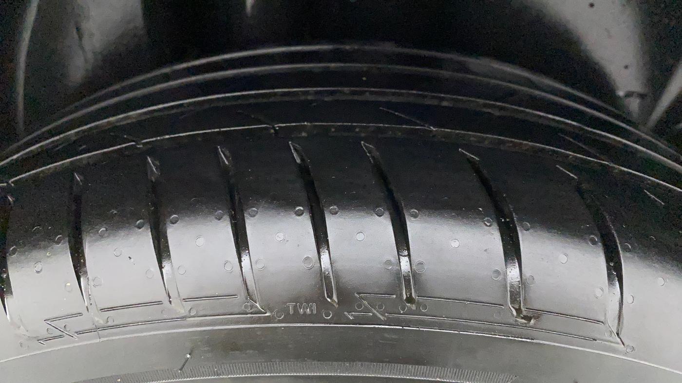 2020 Skoda Rapid STYLE AT TSI, Petrol, Automatic, 88,818 km, Right Rear Tyre Tread