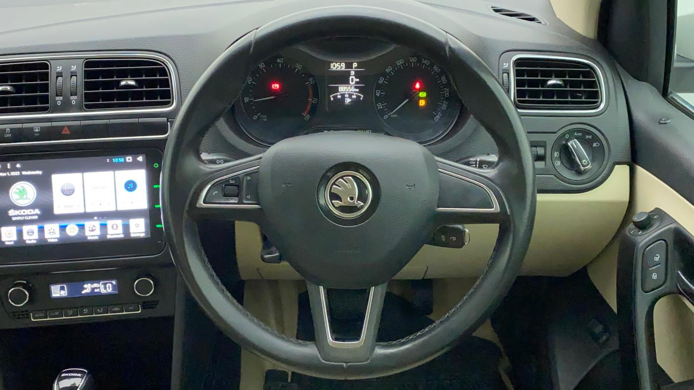 2020 Skoda Rapid STYLE AT TSI, Petrol, Automatic, 88,818 km, Steering Wheel Close Up