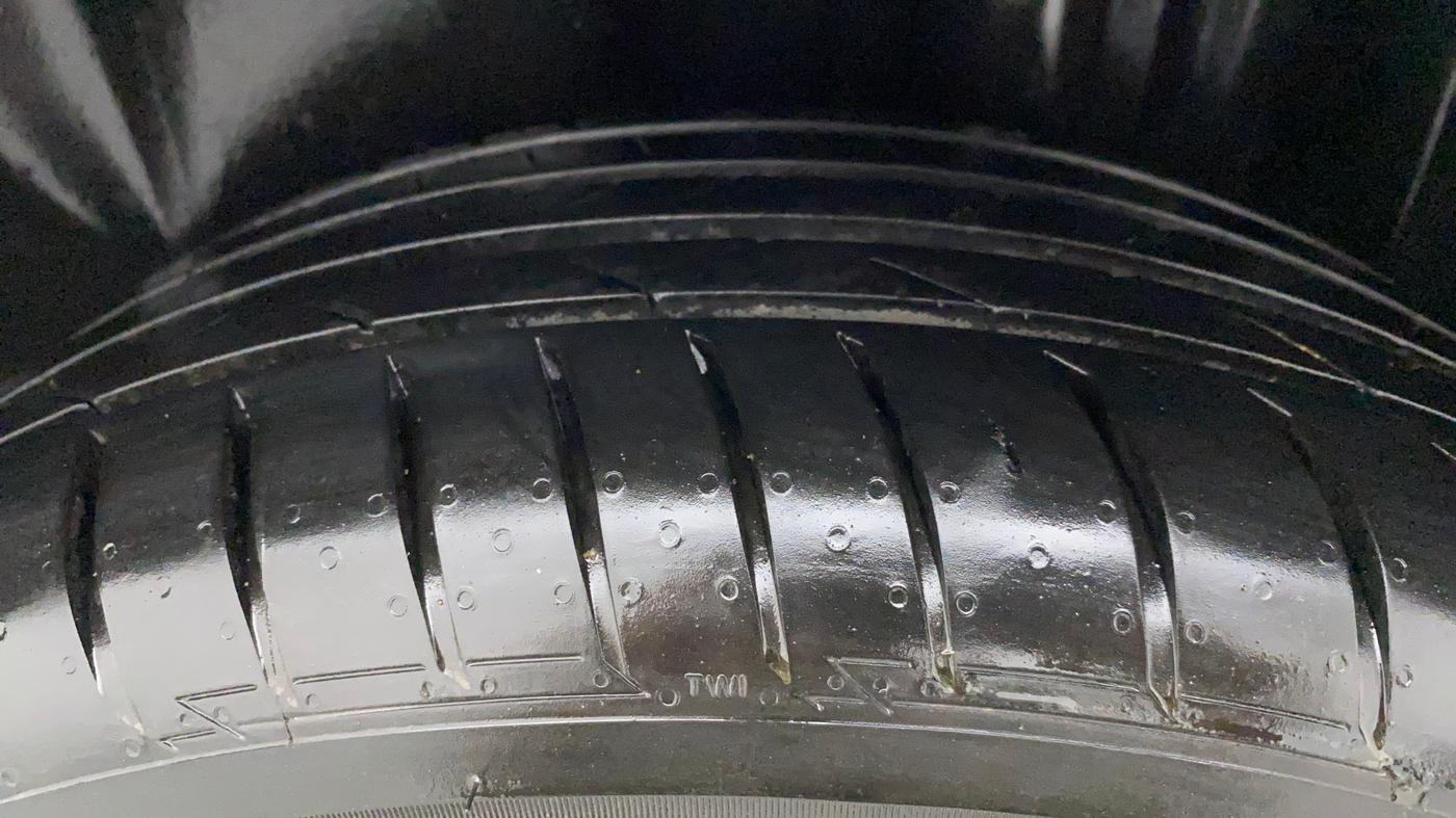 2020 Skoda Rapid STYLE AT TSI, Petrol, Automatic, 88,818 km, Left Rear Tyre Tread