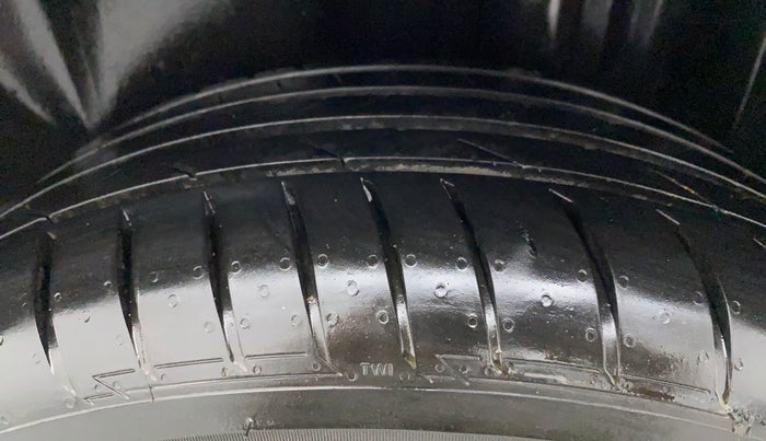 2020 Skoda Rapid STYLE AT TSI, Petrol, Automatic, 88,818 km, Left Rear Tyre Tread