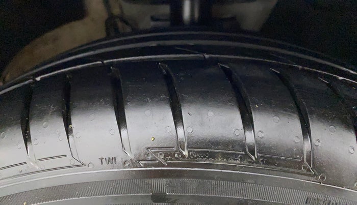 2020 Skoda Rapid STYLE AT TSI, Petrol, Automatic, 88,818 km, Right Front Tyre Tread