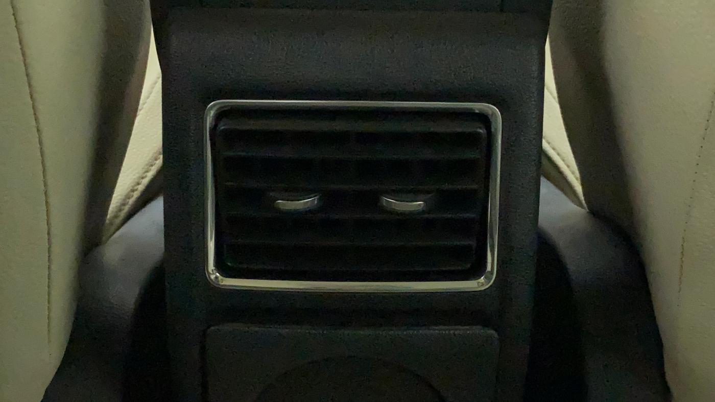 2020 Skoda Rapid STYLE AT TSI, Petrol, Automatic, 88,818 km, Rear AC Vents