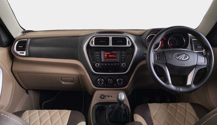 2016 Mahindra TUV300 T8, Diesel, Manual, 64,820 km, Dashboard