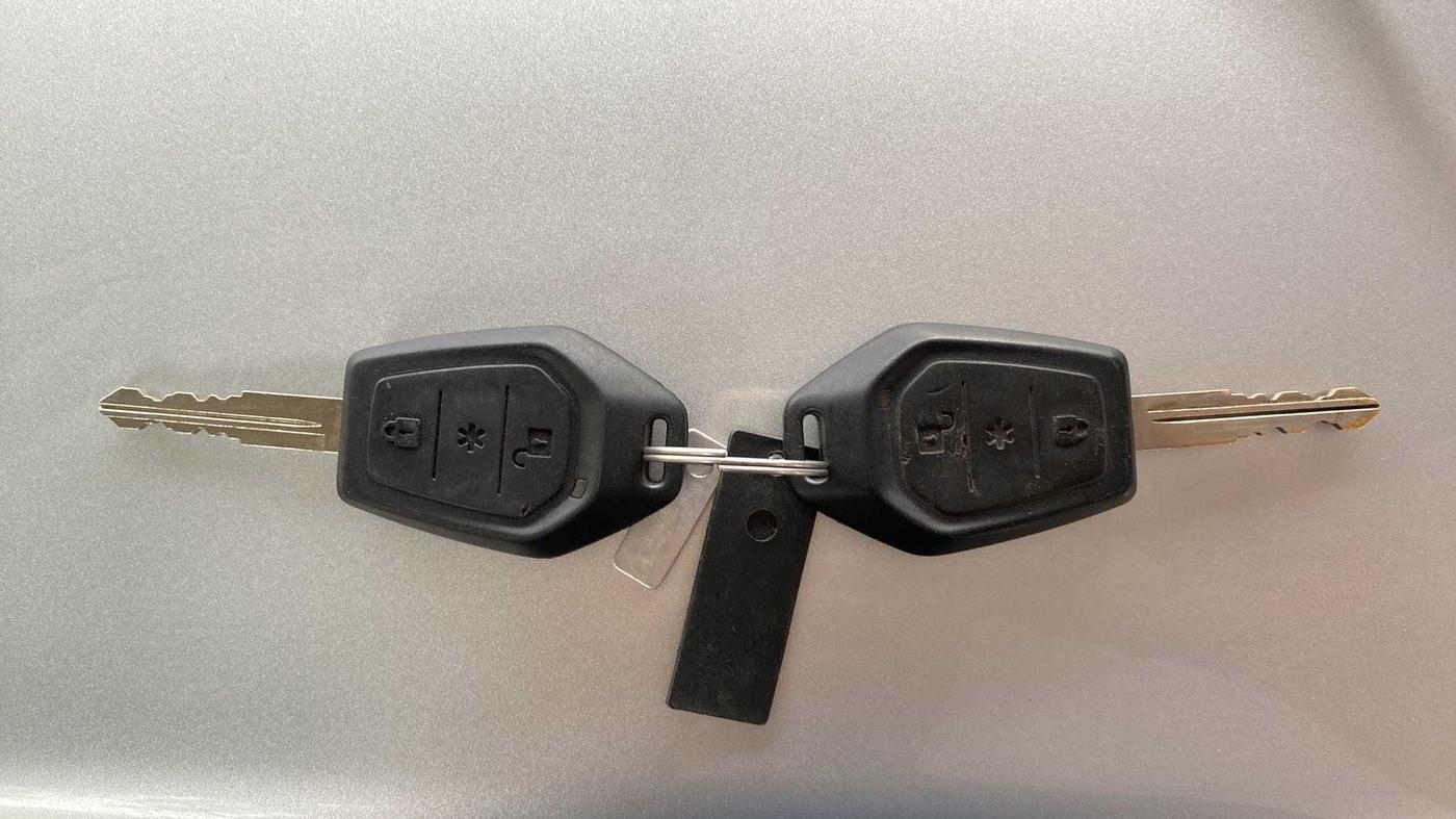 2016 Mahindra TUV300 T8, Diesel, Manual, 64,820 km, Key Close Up