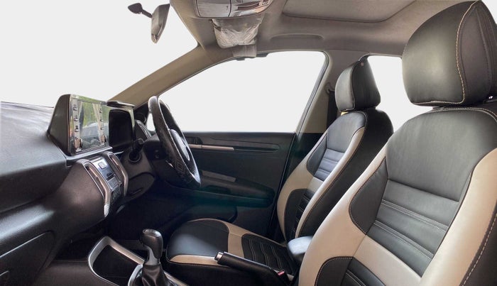 2022 KIA SONET HTK PLUS 1.0 IMT, Petrol, Manual, 22,750 km, Right Side Front Door Cabin